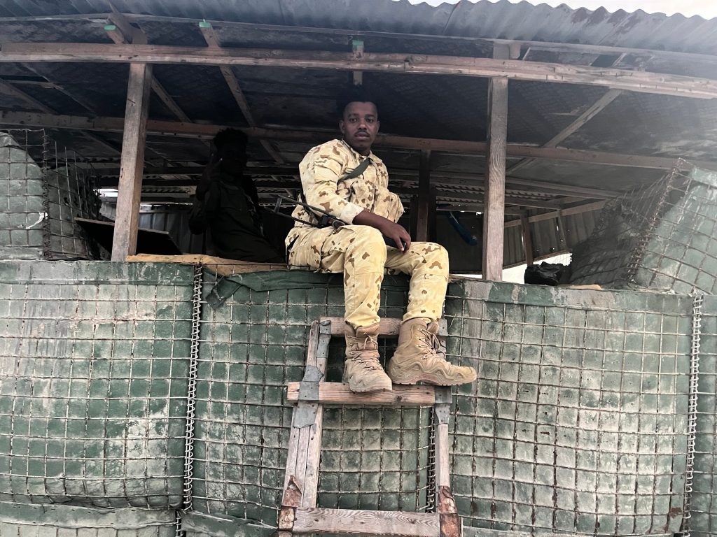 A soldier manning a checkpoint in the Somali capital of Mogadishu. ©Rodney Muhumuza
